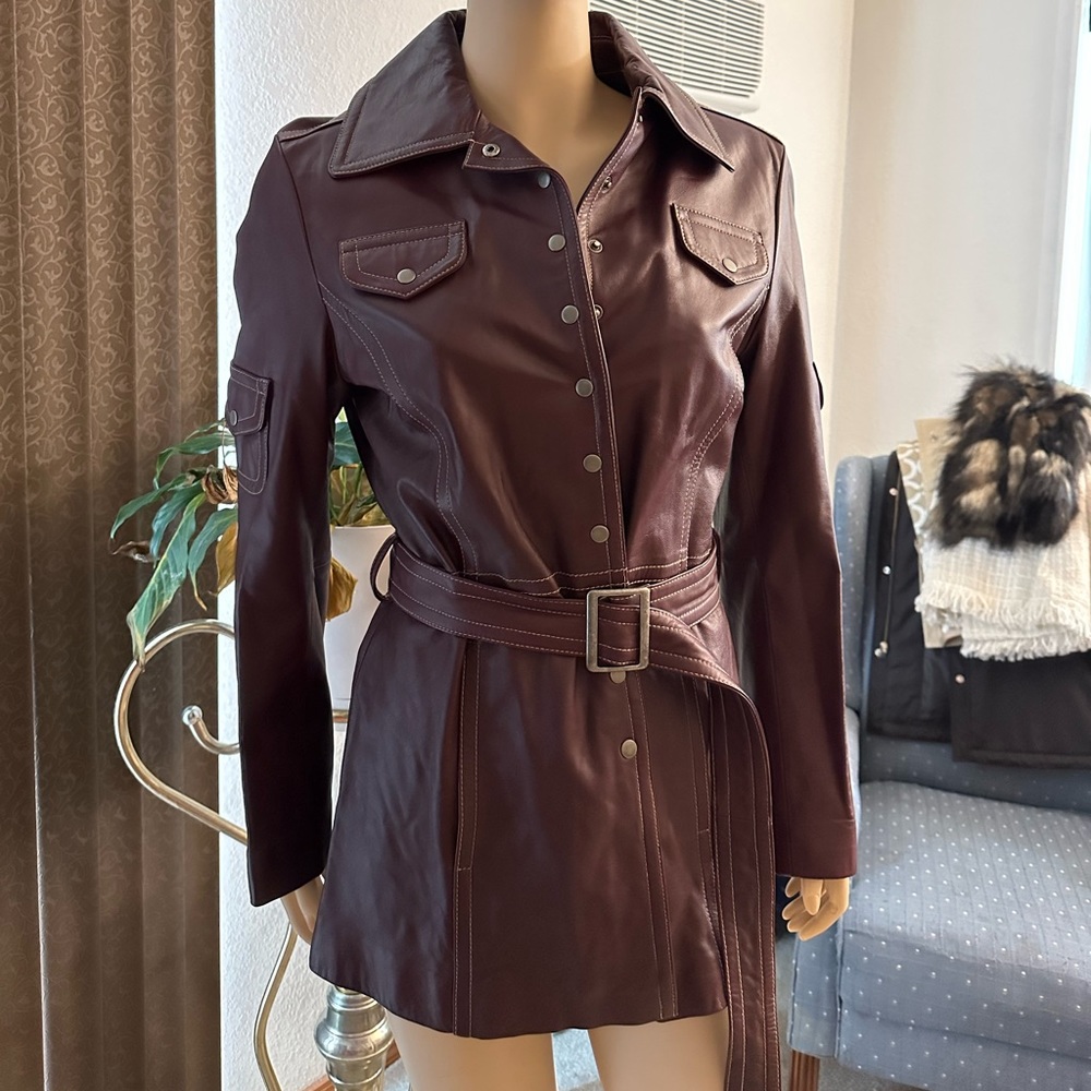 Leather jacket - Picture 2 of 7